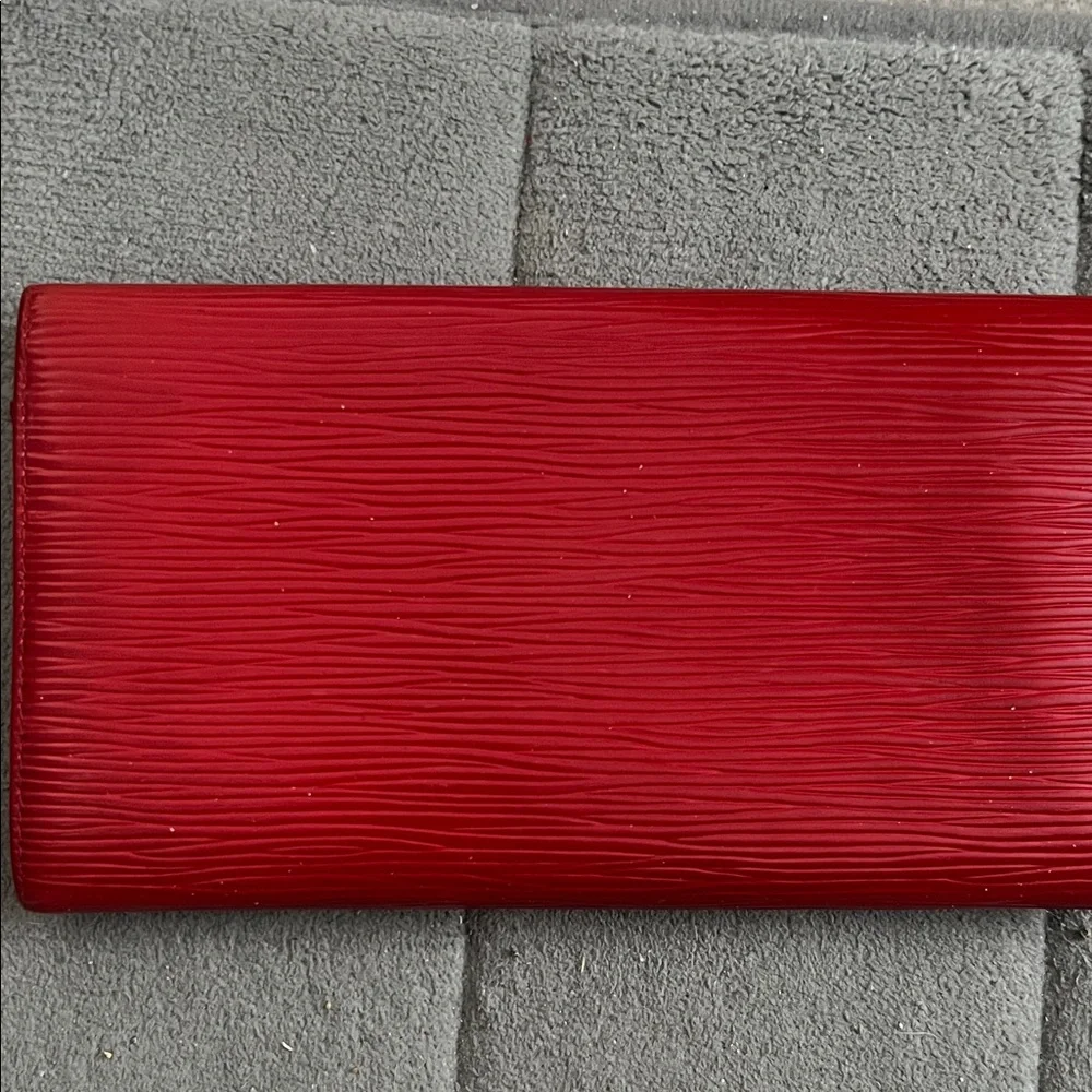 Louis Vuitton Scarlet Epi Leather Wallet with COA